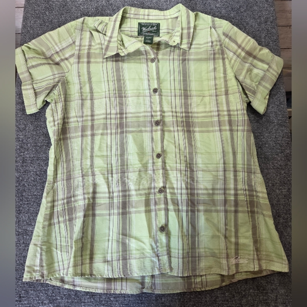 Woolrich Women’s XL Green Plaid Button Down Short Sleeve Shirt‎ Outdoor